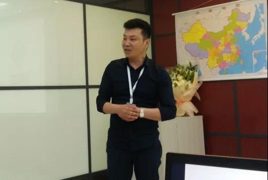 16歲帶60元闖蕩江蘇，奮斗25年成功轉(zhuǎn)型牽手世騰